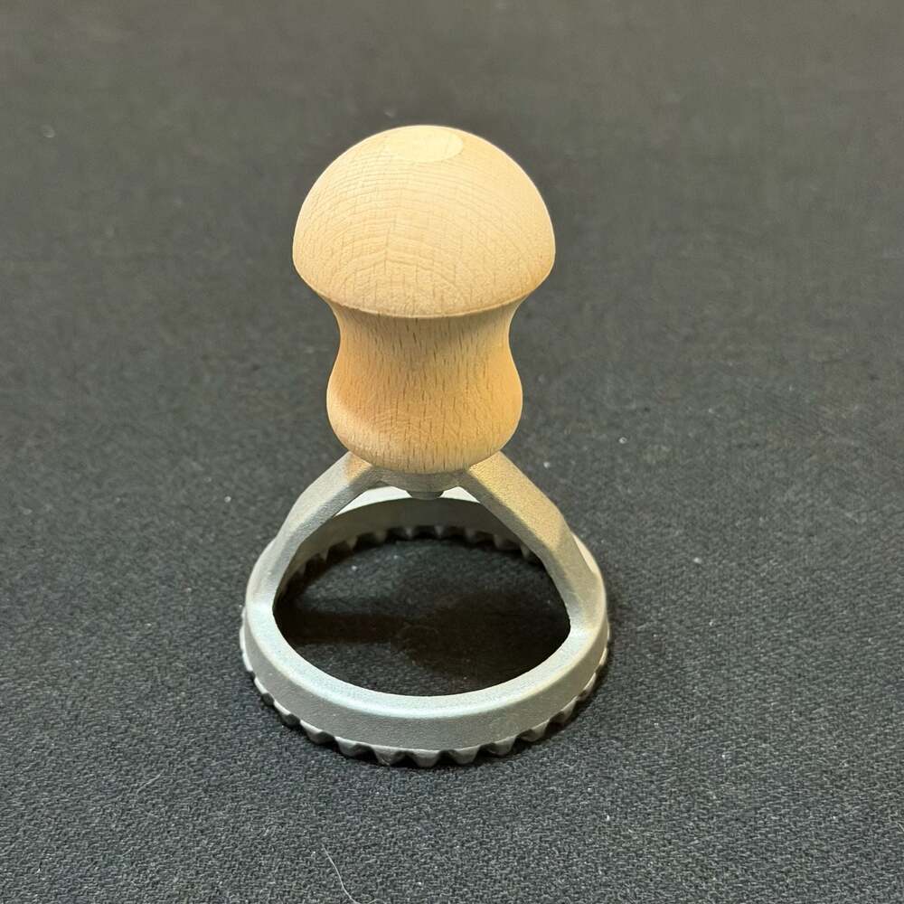 Eppicotispai Round Ravioli Stamp with Beechwood Handle